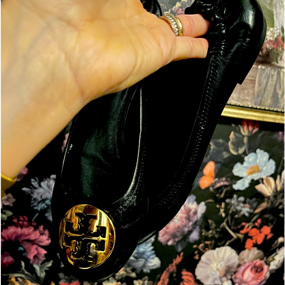 Tory Burch Claire balls flats